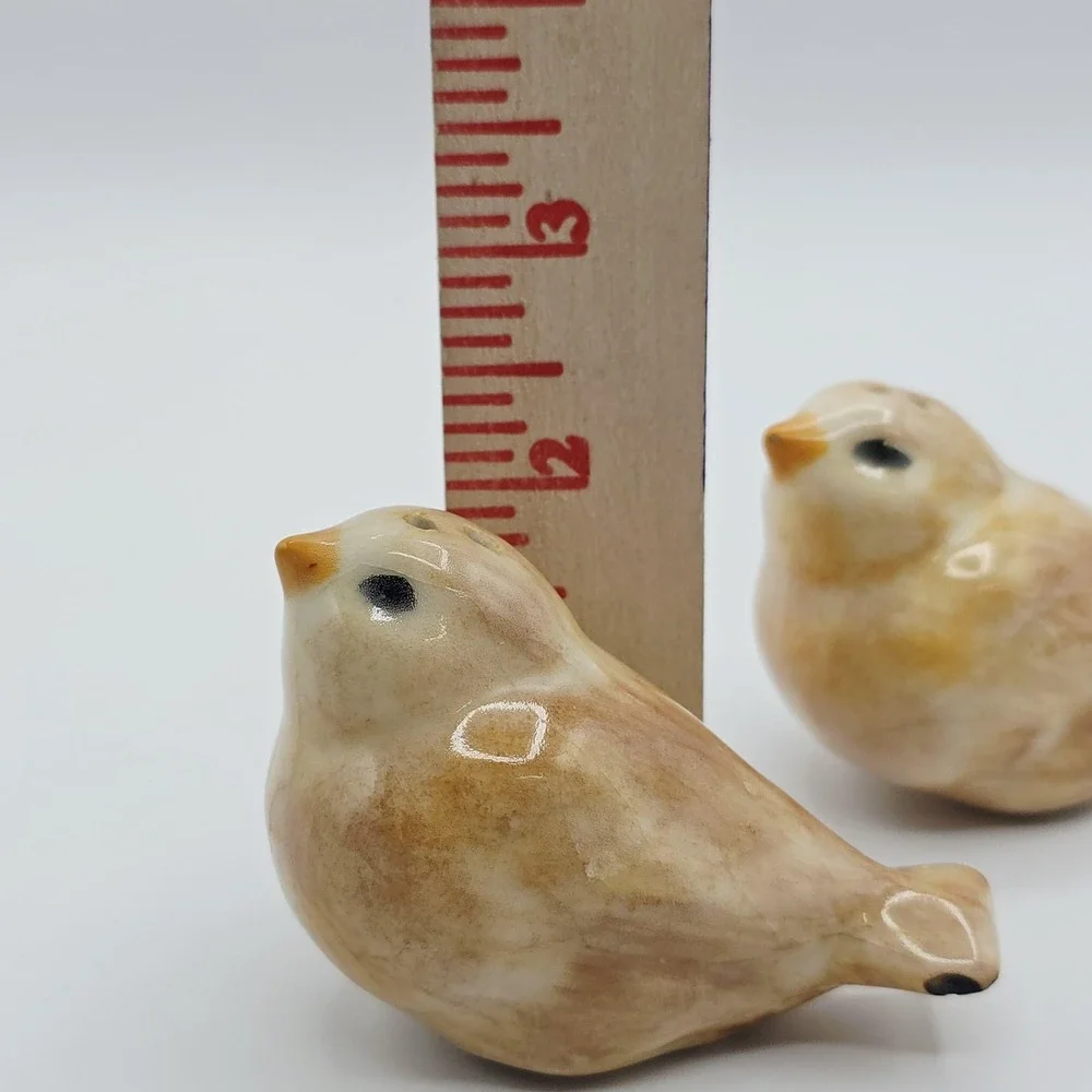 Vtg Beige Bird Salt & Pepper Shakers Ceramic Set Of 2 Small Kitchen‎ Table Decor
